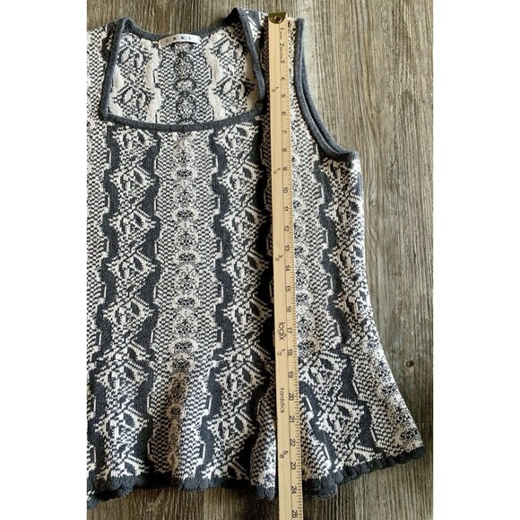 Cabi Peplum Gray Pullover Sleeveless Knit Sweater Vest Top Women’s Size Large - Picture 6 of 9